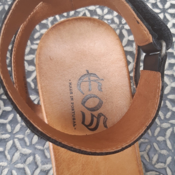 EOS Lauren Leather Sandal - Picture 3 of 4